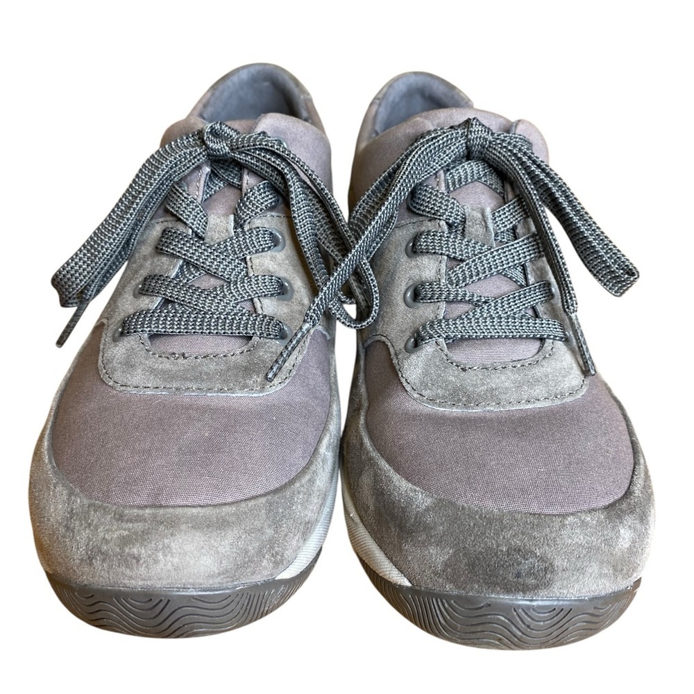 Dansko Hayden Gray Suede Comfot Sneaker Women’s Size EU 40 U.S. 9.5